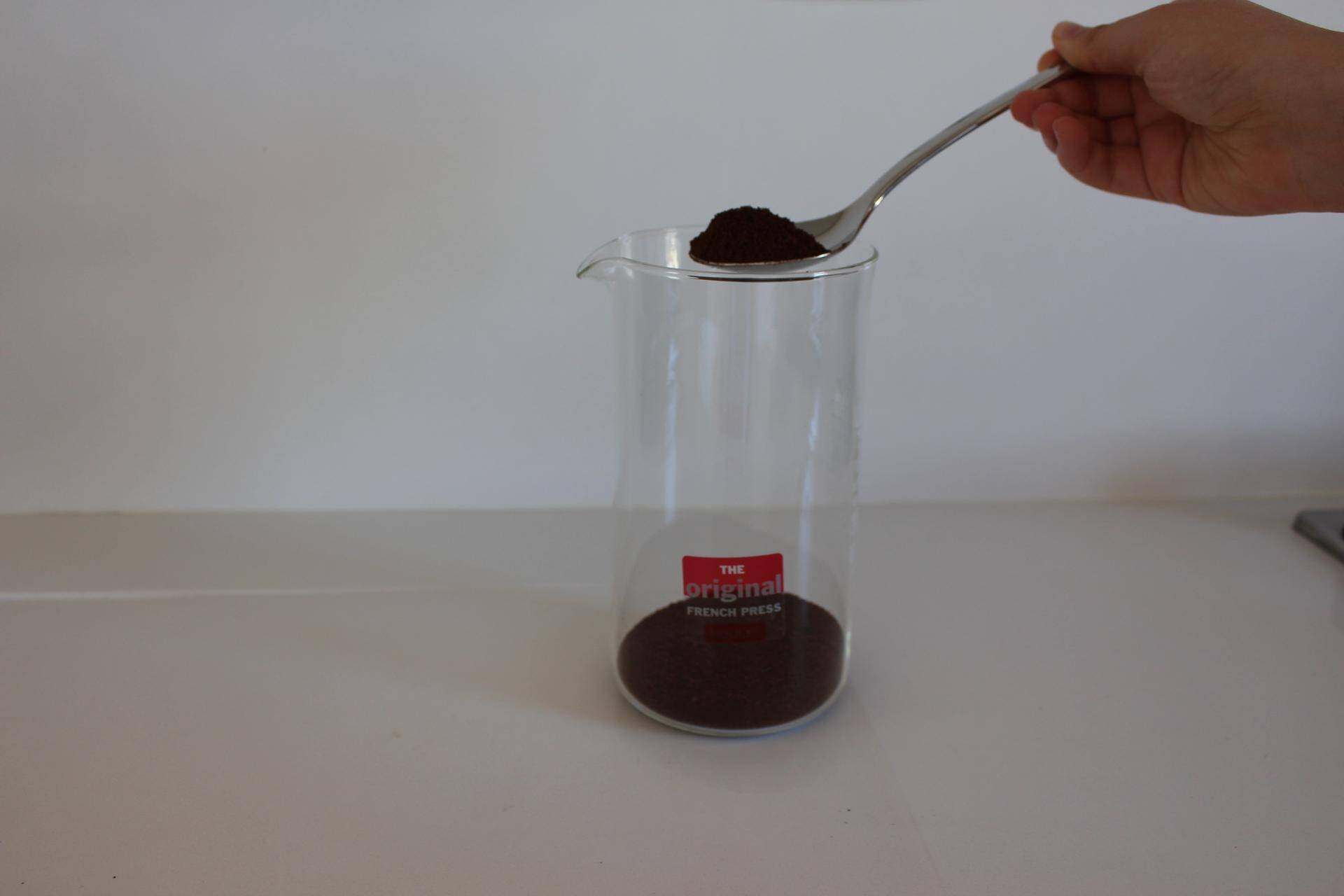 Bodum French Press Kaffeepulver einfüllen